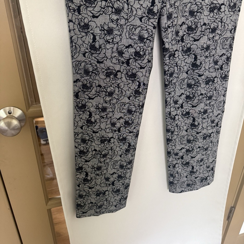 Banana Republic Womens 8 Black Grey Floral Ryan Slacks Dress Pants Bottoms - Picture 3 of 8